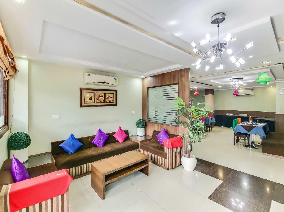 Capital O 32619 Hotel Sugar Palm Gwalior Exterior photo