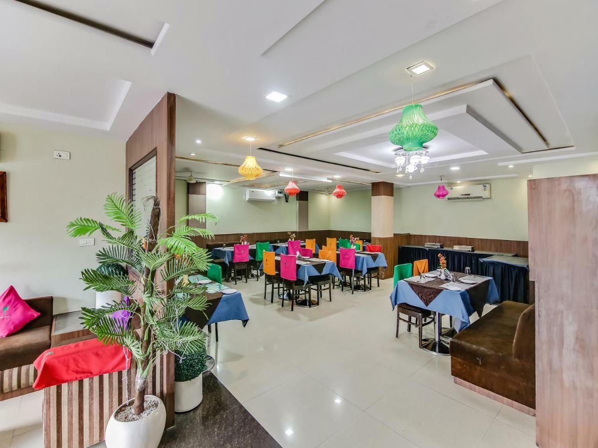 Capital O 32619 Hotel Sugar Palm Gwalior Exterior photo