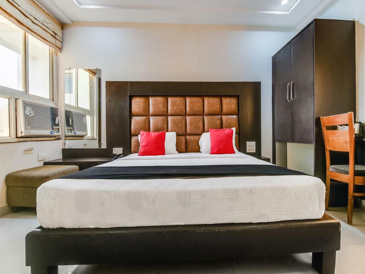 Capital O 32619 Hotel Sugar Palm Gwalior Exterior photo