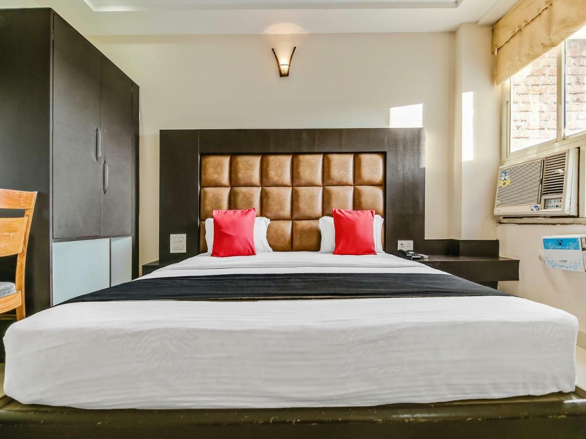 Capital O 32619 Hotel Sugar Palm Gwalior Exterior photo