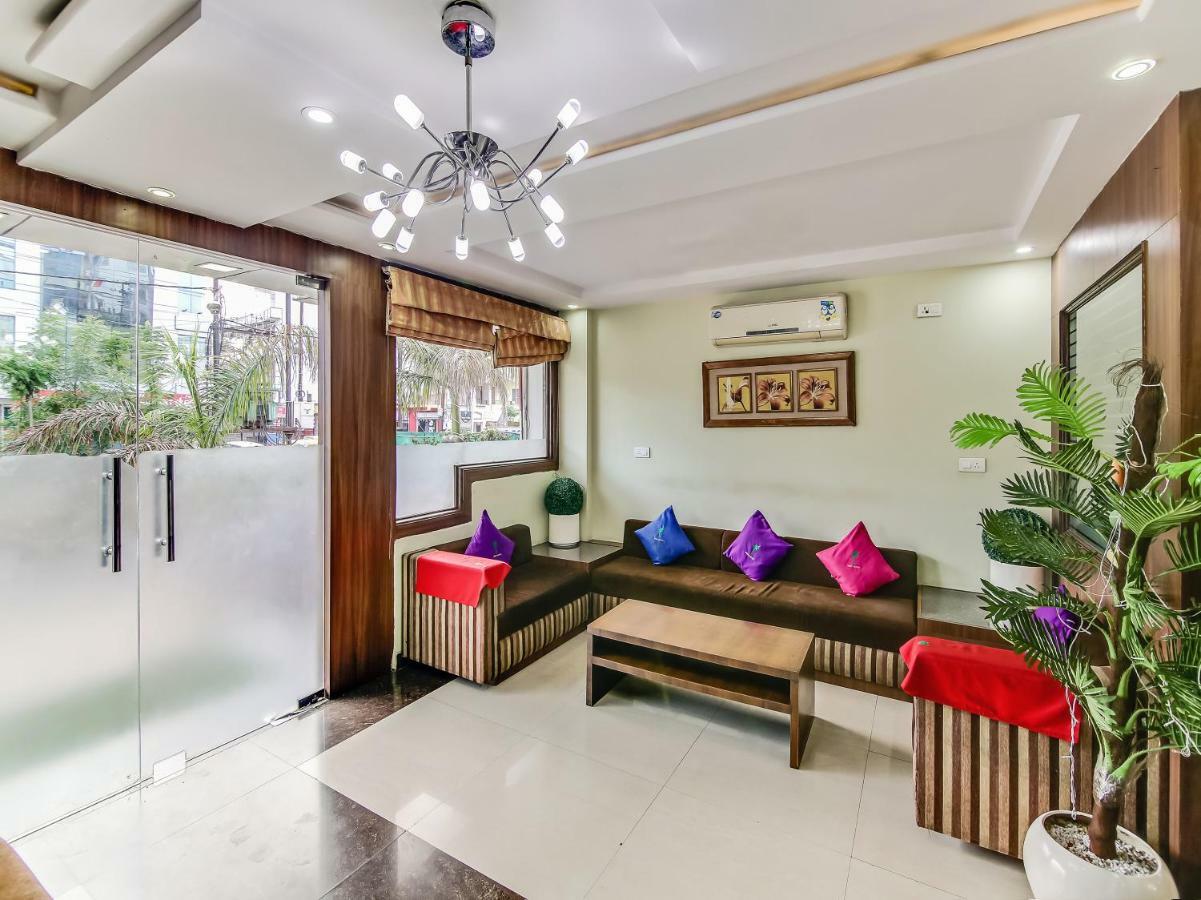 Capital O 32619 Hotel Sugar Palm Gwalior Exterior photo