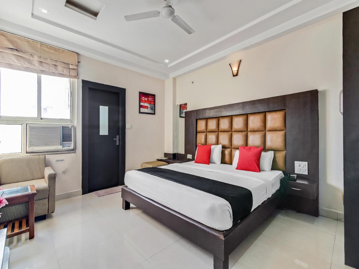 Capital O 32619 Hotel Sugar Palm Gwalior Exterior photo